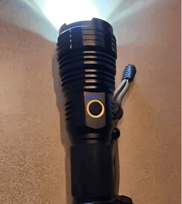 Tactical Flashlight user Lisa M.